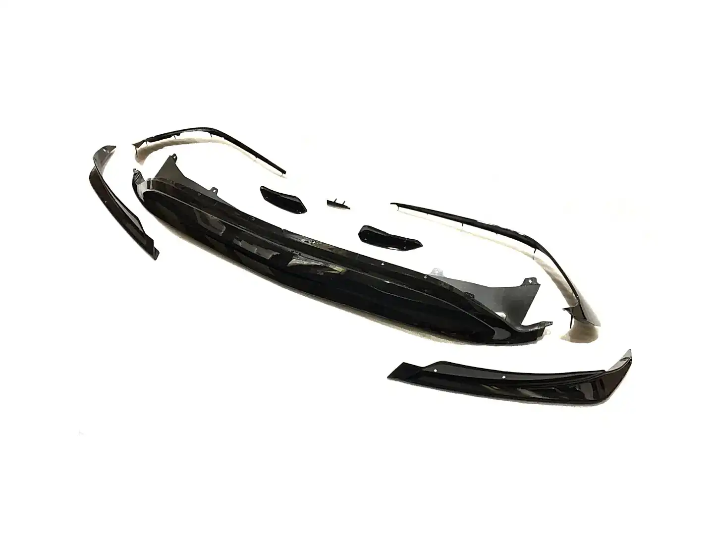 117 CLA 2016-2018 IÇIN UYUMLU CLA 45 AERO KIT (AMG TAMPON IÇIN)