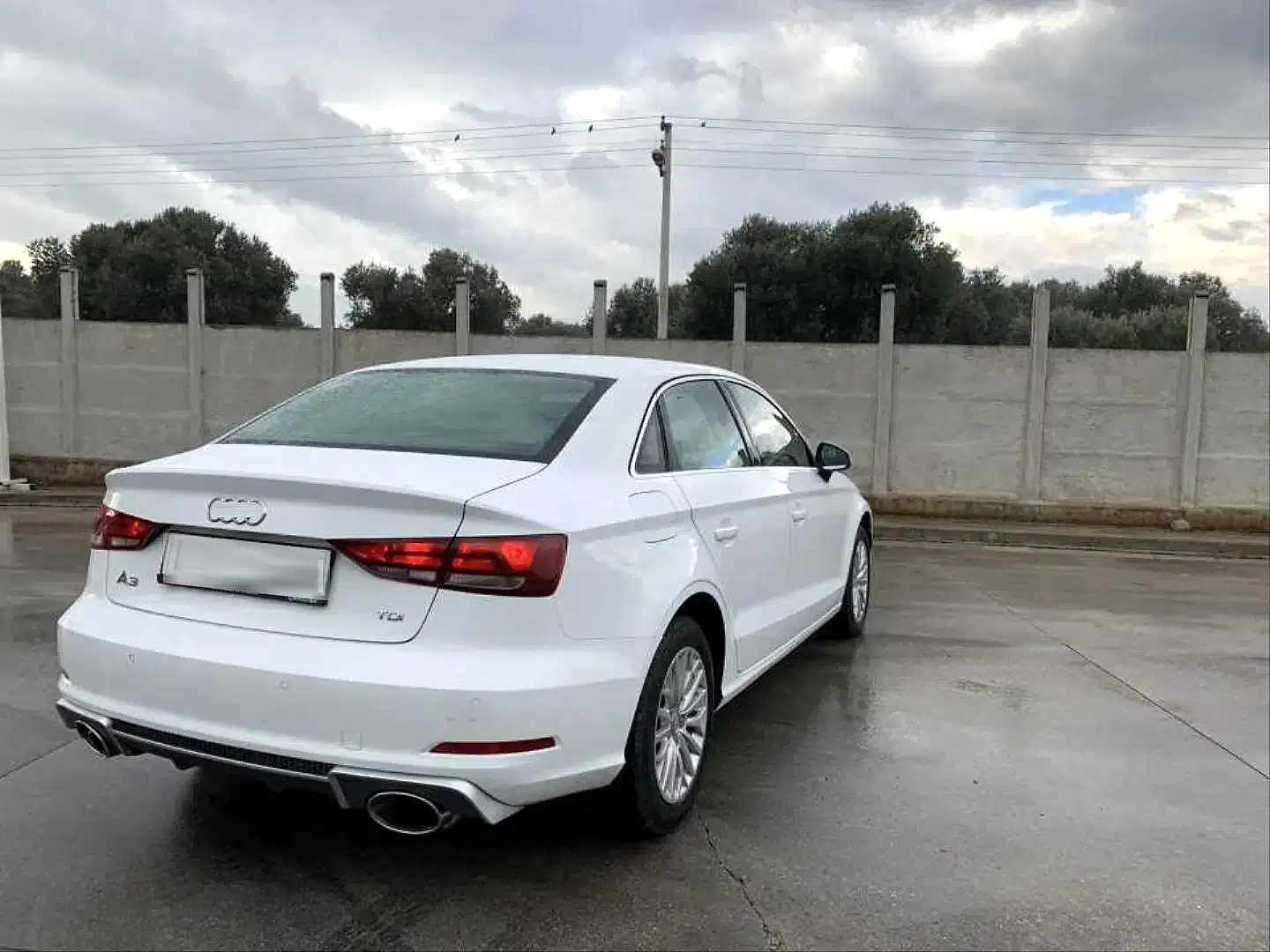 A3 2013-2016 SEDAN IÇIN UYUMLU RS3 DIFUZOR(NORMAL TAMPON)