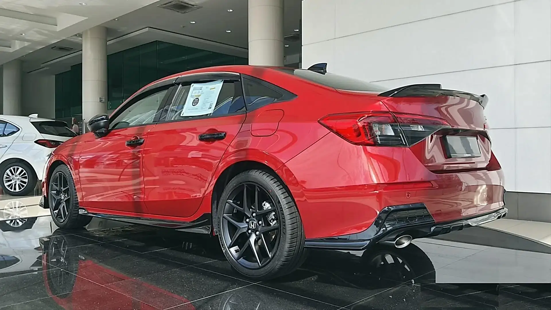 CIVIC FE1 2022 IÇIN UYUMLU ARKA FLAP TAKIMI - PIANO BLACK